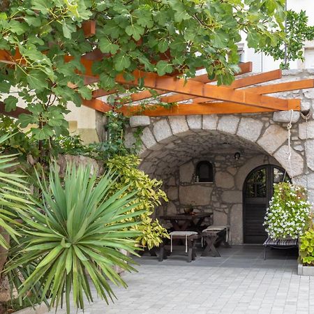 Guest House Otto Punat Exterior foto