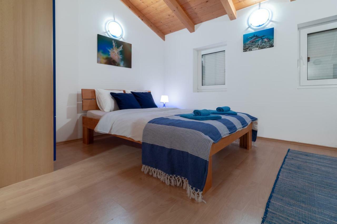 Guest House Otto Punat Exterior foto